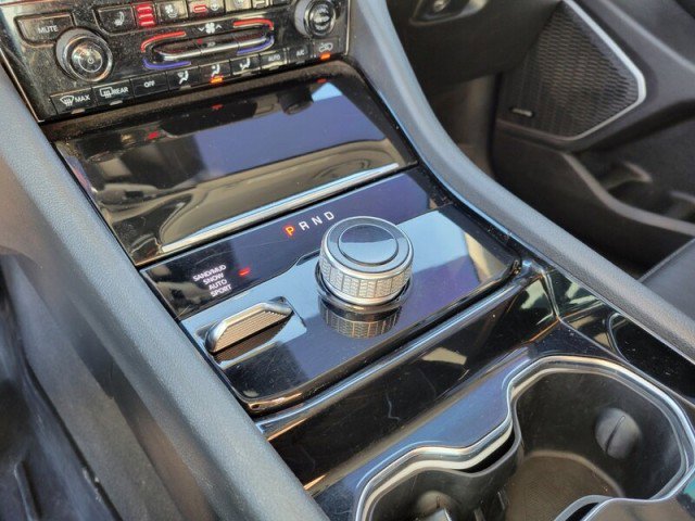 Used 2023 Jeep Grand Cherokee L Limited w/ Luxury Tech Group II image 22