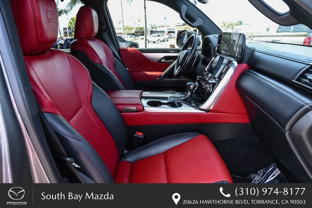 Used 2024 Lexus LX 600 F Sport AWD/4WD image 16