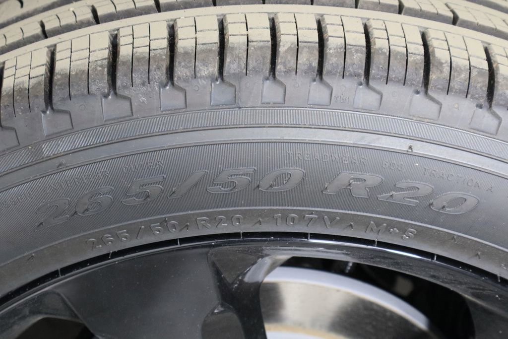 New 2025 Jeep Grand Cherokee Limited image 41