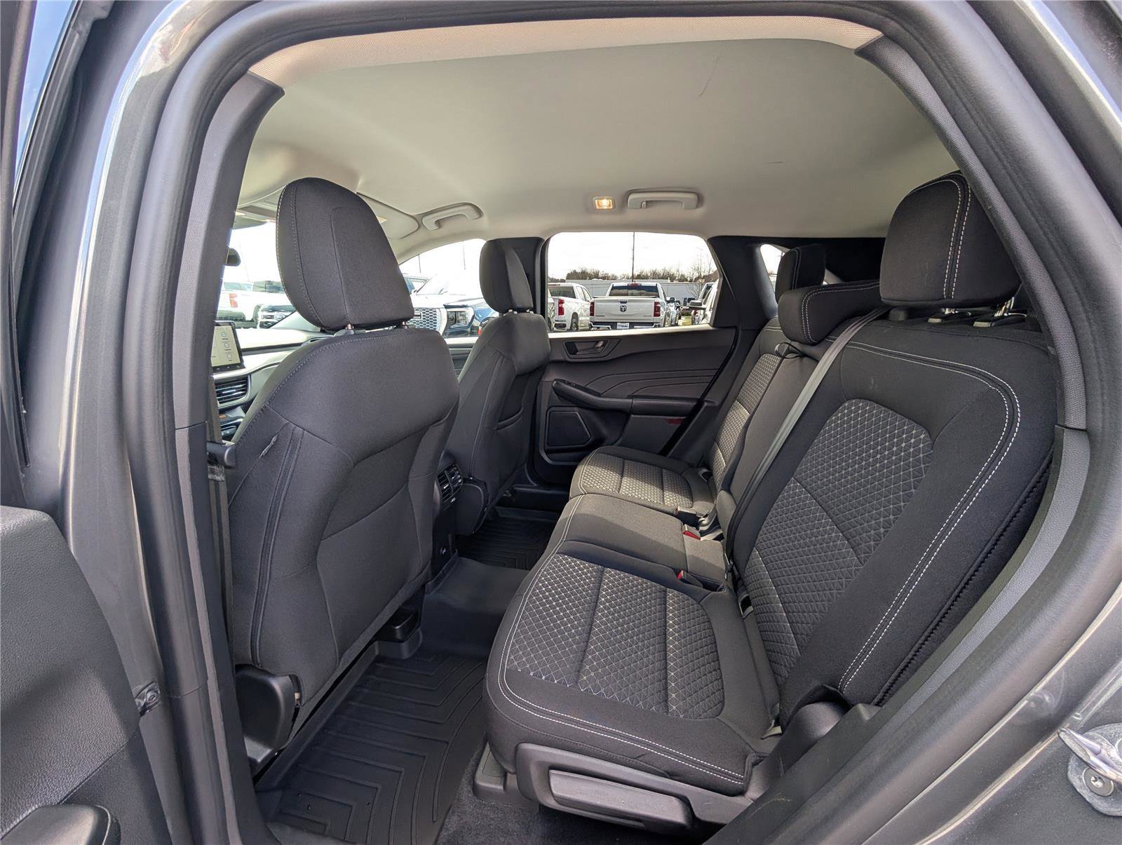 Used 2023 Ford Escape Active w/ Tech Pack #1 AWD/4WD image 14