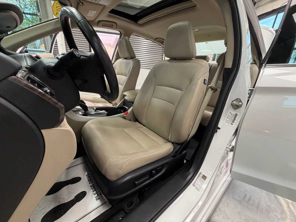 Used 2016 Honda Accord Touring image 7