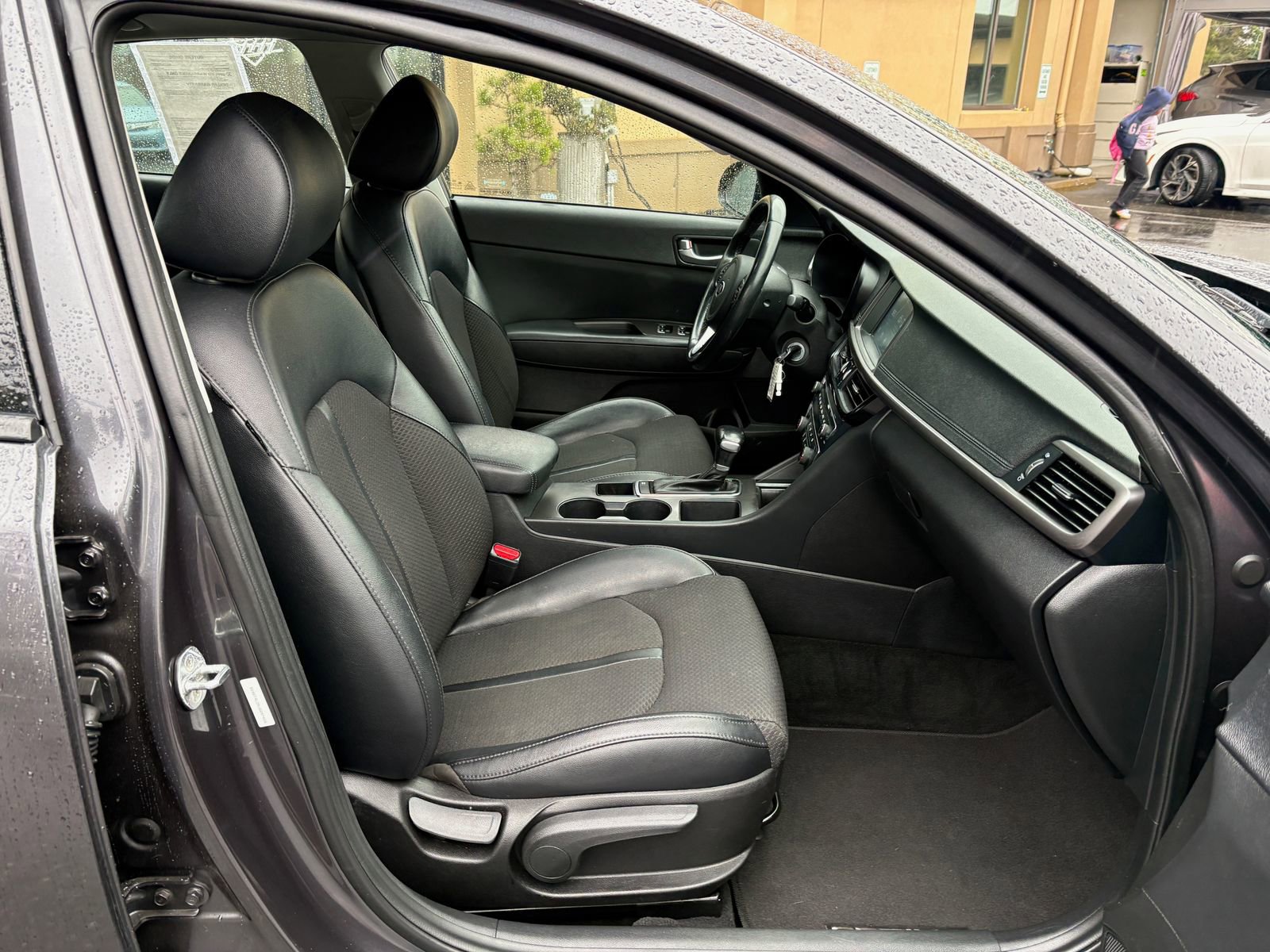 Used 2018 Kia Optima S w/ Panoramic Sunroof Package image 23
