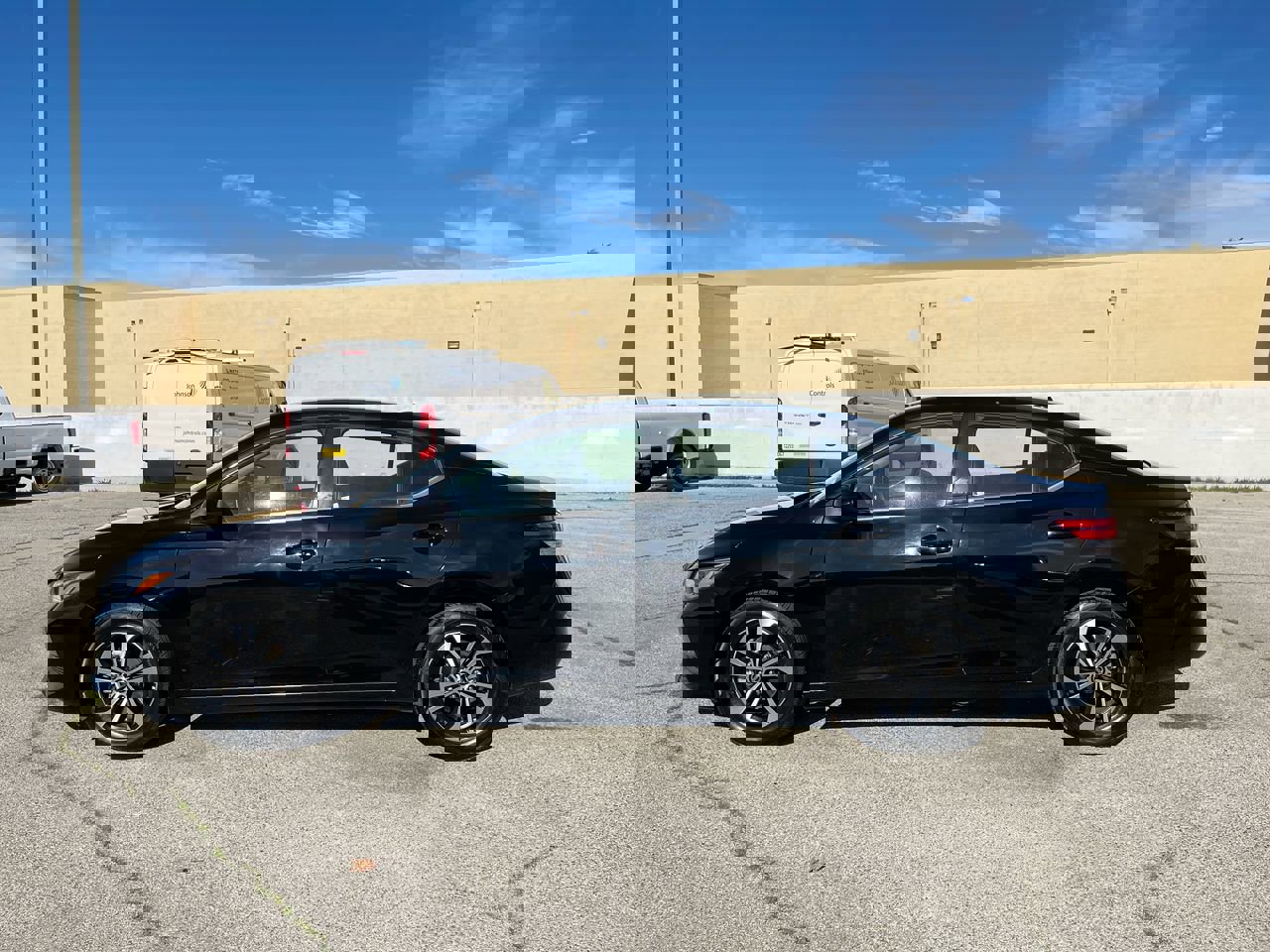 Used 2023 Nissan Sentra SV image 4