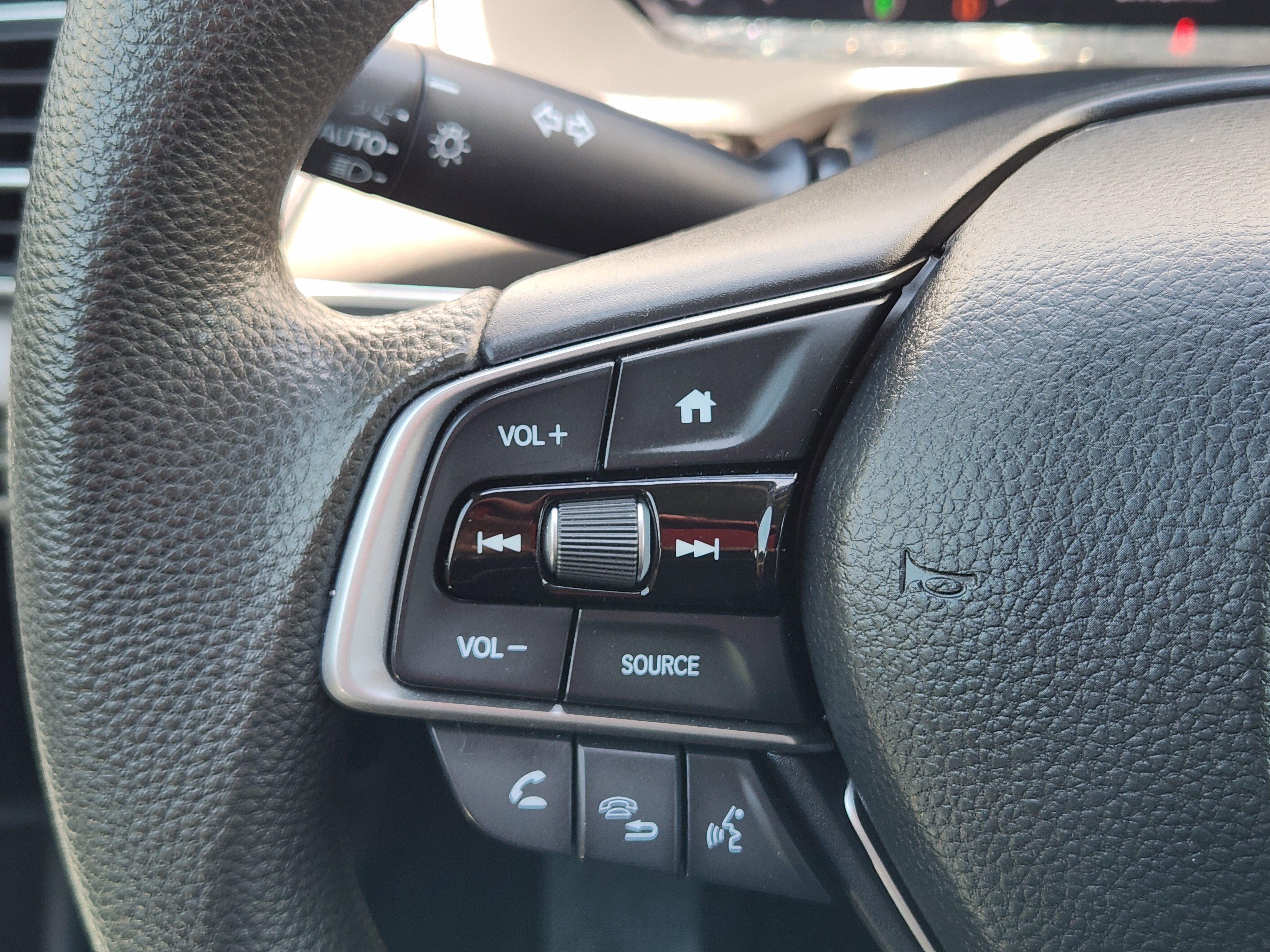 Used 2019 Honda Accord LX image 27