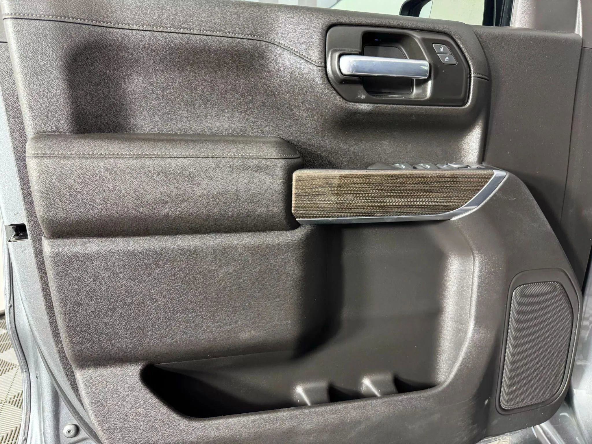 Used 2021 Chevrolet Silverado 1500 LT Trail Boss w/ Bed Protection Package AWD/4WD image 37