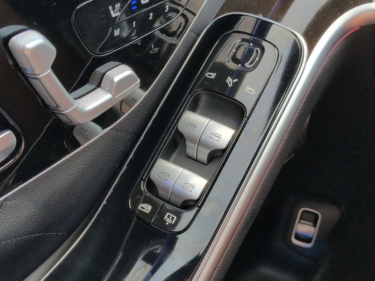 Used 2021 Mercedes-Benz S 580 4MATIC Sedan image 23