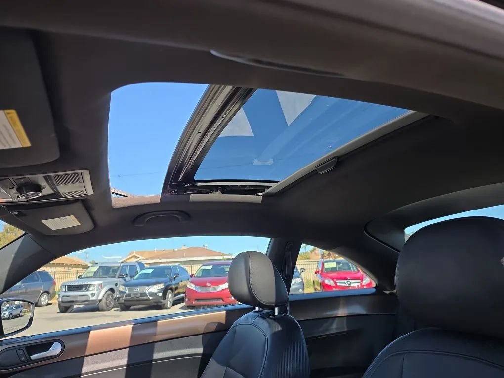 Used 2013 Volkswagen Beetle 2.5 image 22