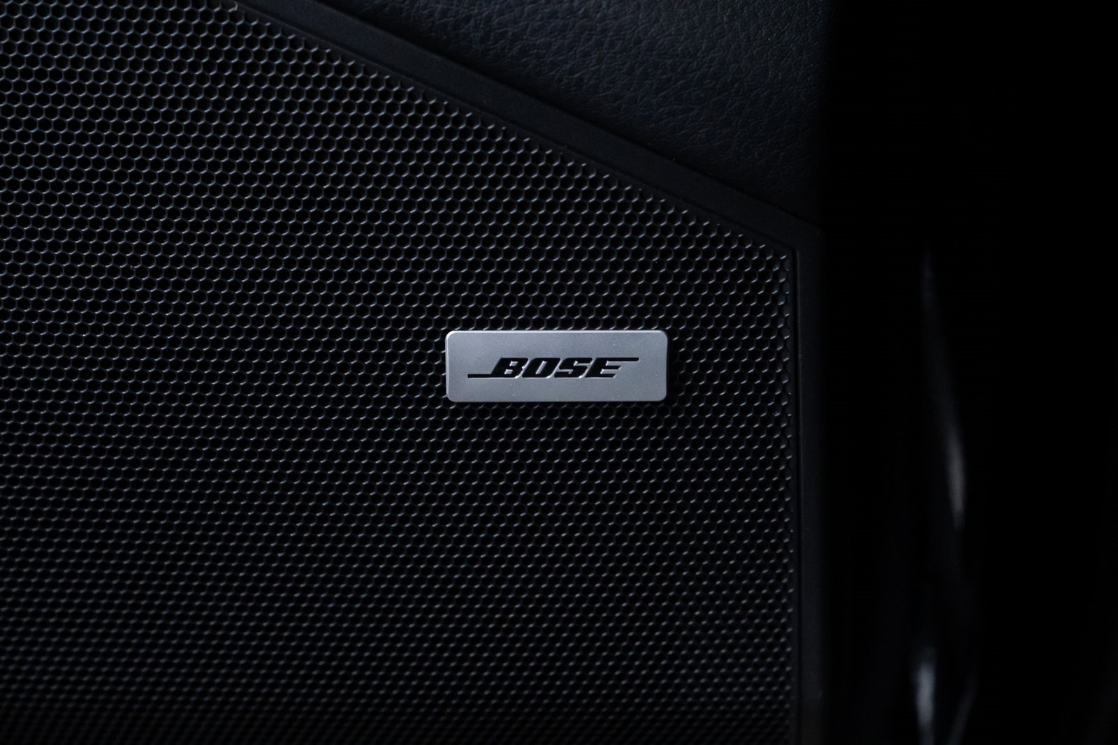 Used 2019 Porsche Cayenne Base image 15