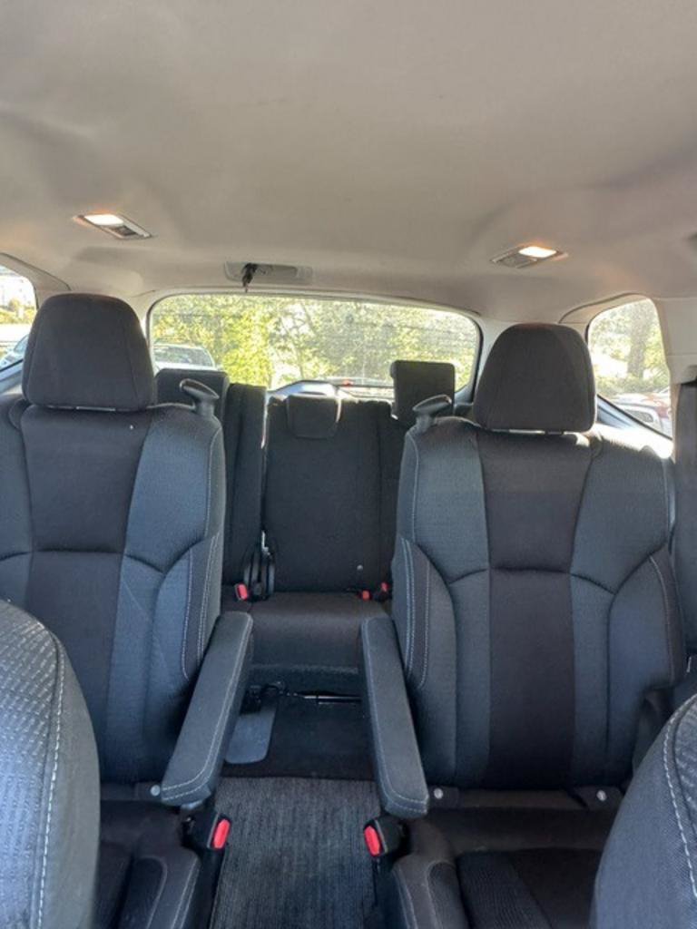 Used 2019 Subaru Ascent Premium w/ Popular Package #2 AWD/4WD image 14