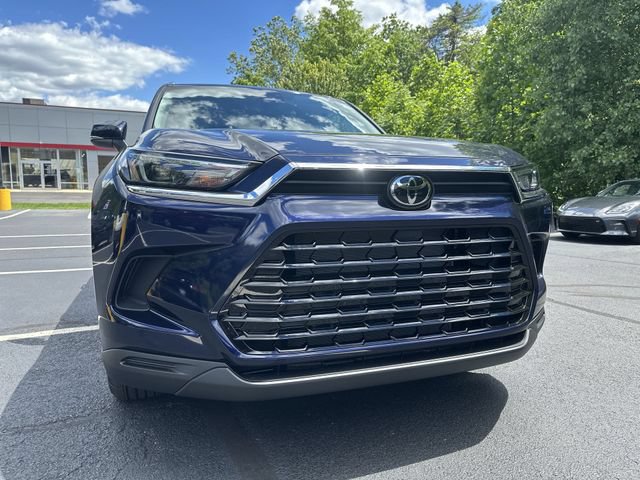 New 2026 Toyota Grand Highlander AWD image 11