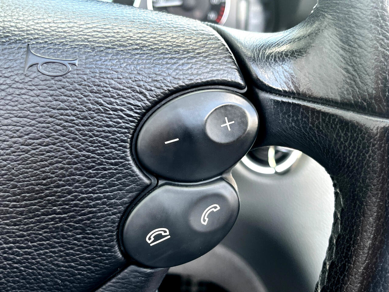 Used 2006 Mercedes-Benz CLK 350 Cabriolet image 25