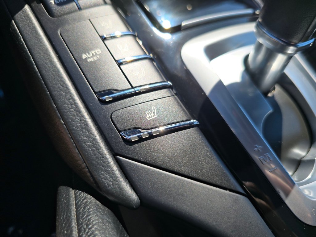 Used 2018 Porsche Cayenne S AWD/4WD image 13