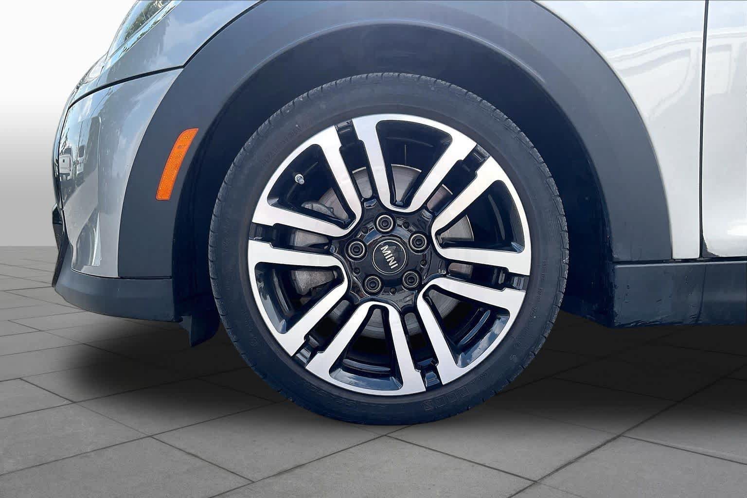 Used 2024 MINI Cooper S FWD image 9