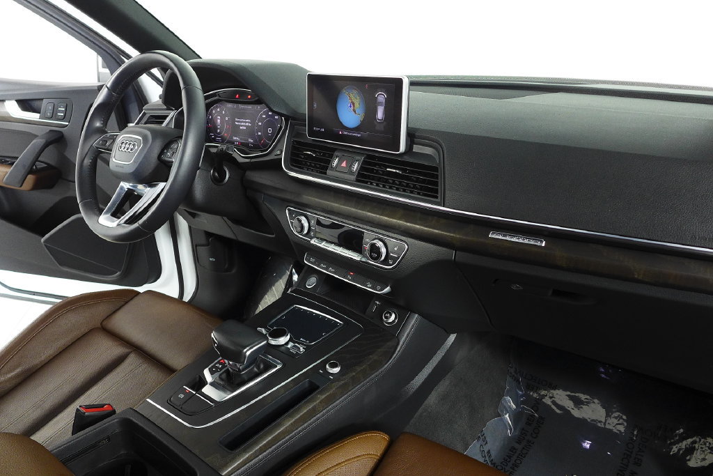Used 2019 Audi Q5 2.0T Premium Plus w/ Premium Plus Package AWD/4WD image 13