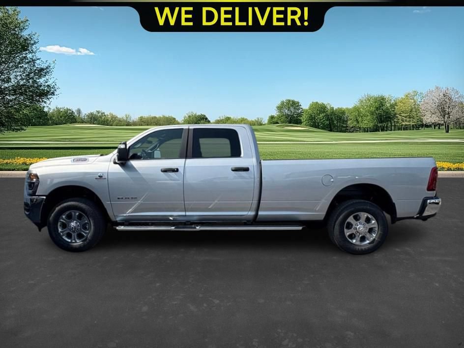 New 2026 RAM 3500 Big Horn AWD/4WD image 8