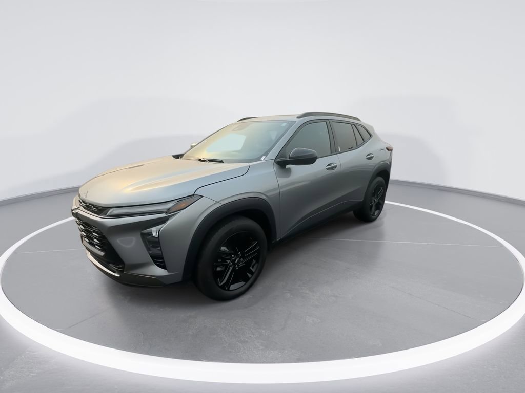 Used 2024 Chevrolet Trax ACTIV w/ Sunroof Package image 4