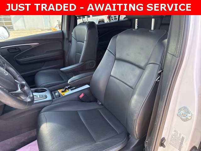 Used 2023 Honda Passport EX-L image 11