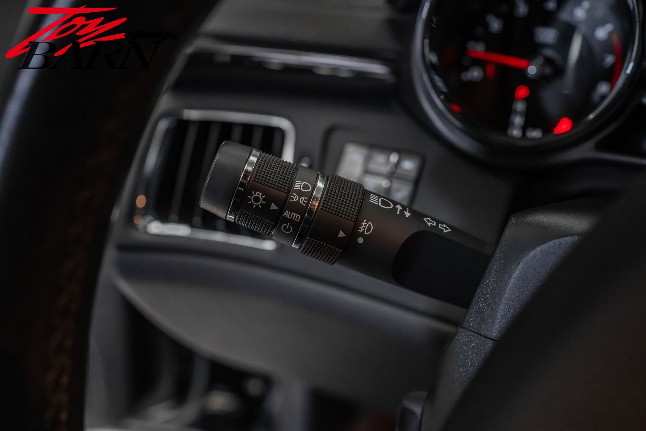 Used 2014 Cadillac CTS V w/ Wood Trim Package image 32