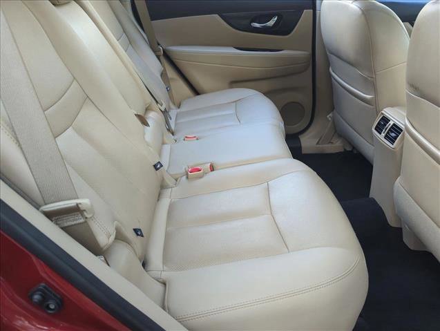 Used 2019 Nissan Rogue SL w/ Premium Package image 22