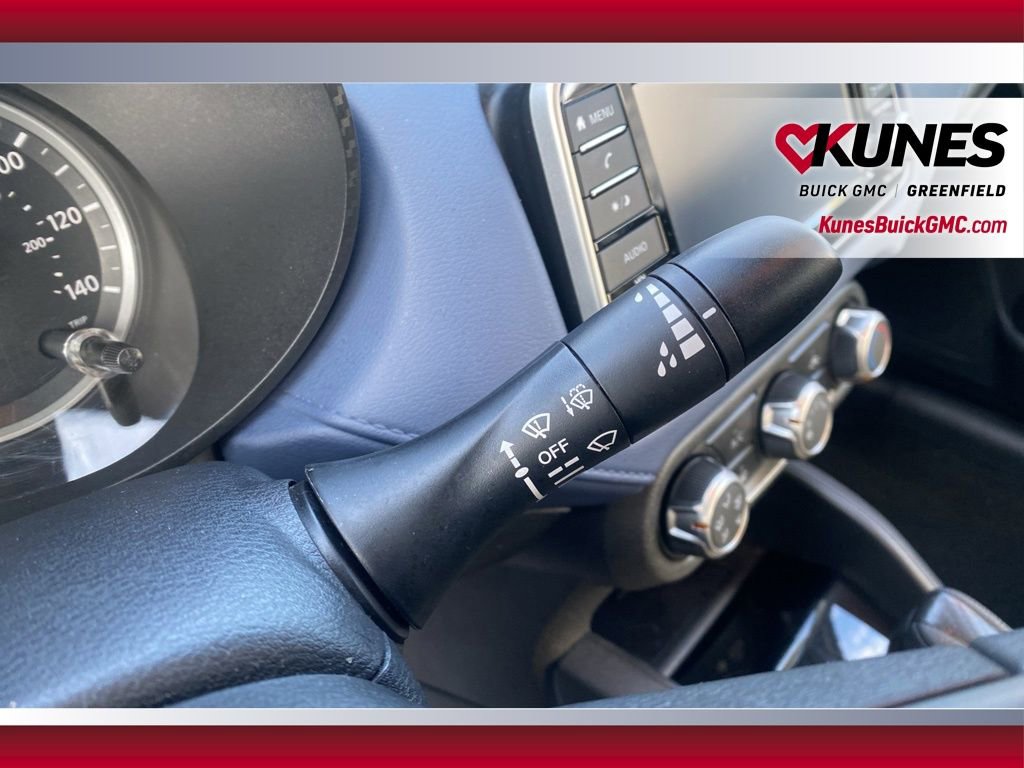 Used 2023 Nissan Versa SV image 22