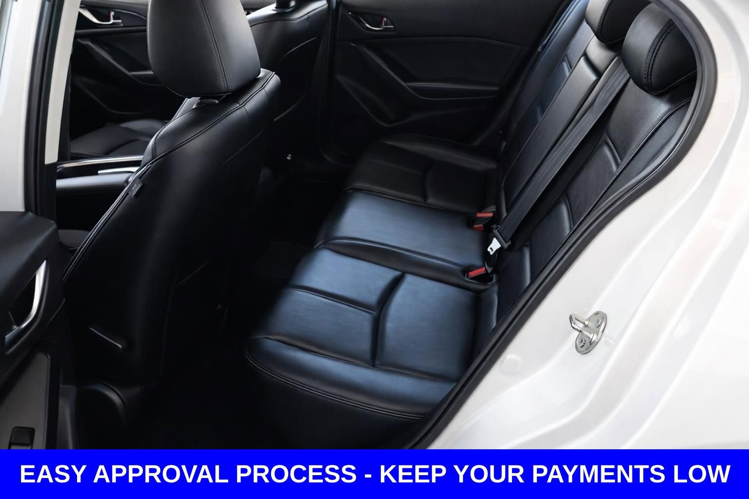 Used 2018 MAZDA MAZDA3 Touring FWD image 15