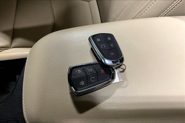 Used 2018 Cadillac XT5 Luxury w/ Driver Awareness Package AWD/4WD image 35