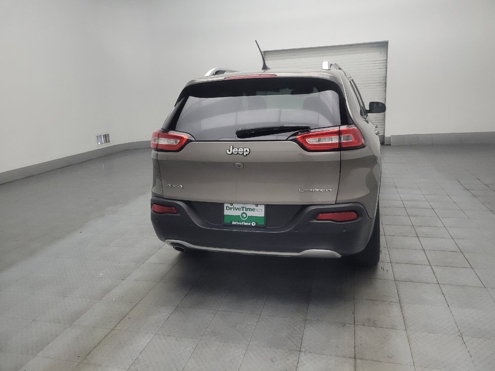 Used 2018 Jeep Cherokee Limited w/ Technology Group AWD/4WD image 7