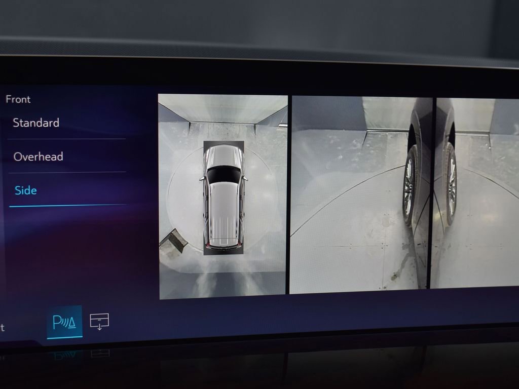 Certified 2025 Cadillac Escalade Sport Platinum w/ LPO, Floor Liner Package image 20