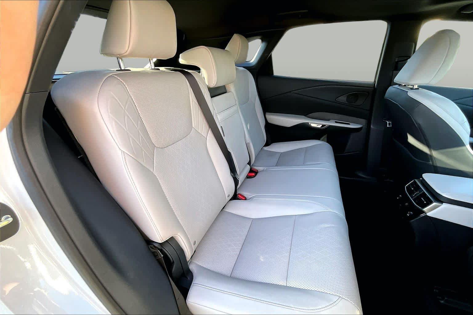 Certified 2026 Lexus RX 350 Premium Plus w/ Accessory Package (2T) FWD image 19
