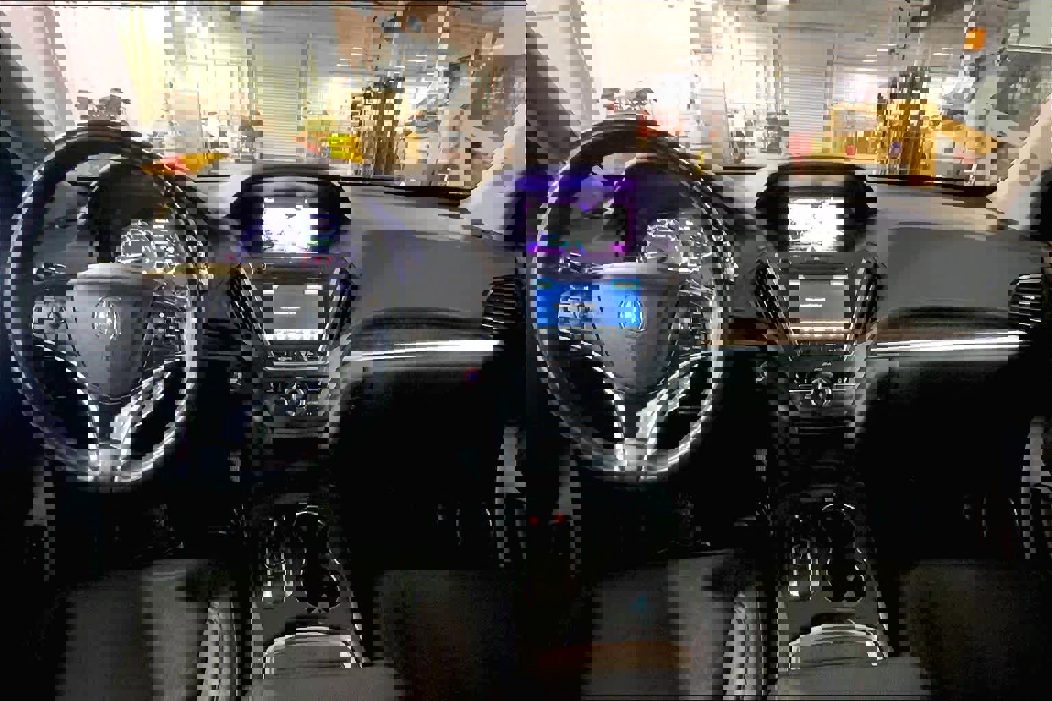 Used 2018 Acura MDX SH-AWD image 15