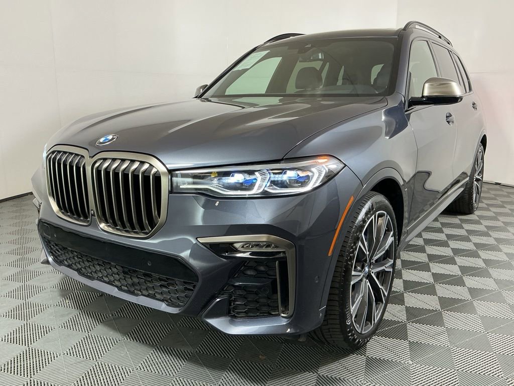 Certified 2022 BMW X7 M50i w/ Cold Weather Package AWD/4WD image 2