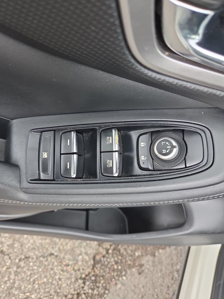 Used 2021 Subaru Forester Limited AWD/4WD image 26