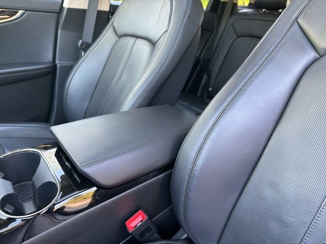 Used 2023 Lincoln Nautilus Reserve w/ Equipment Group 201A image 20