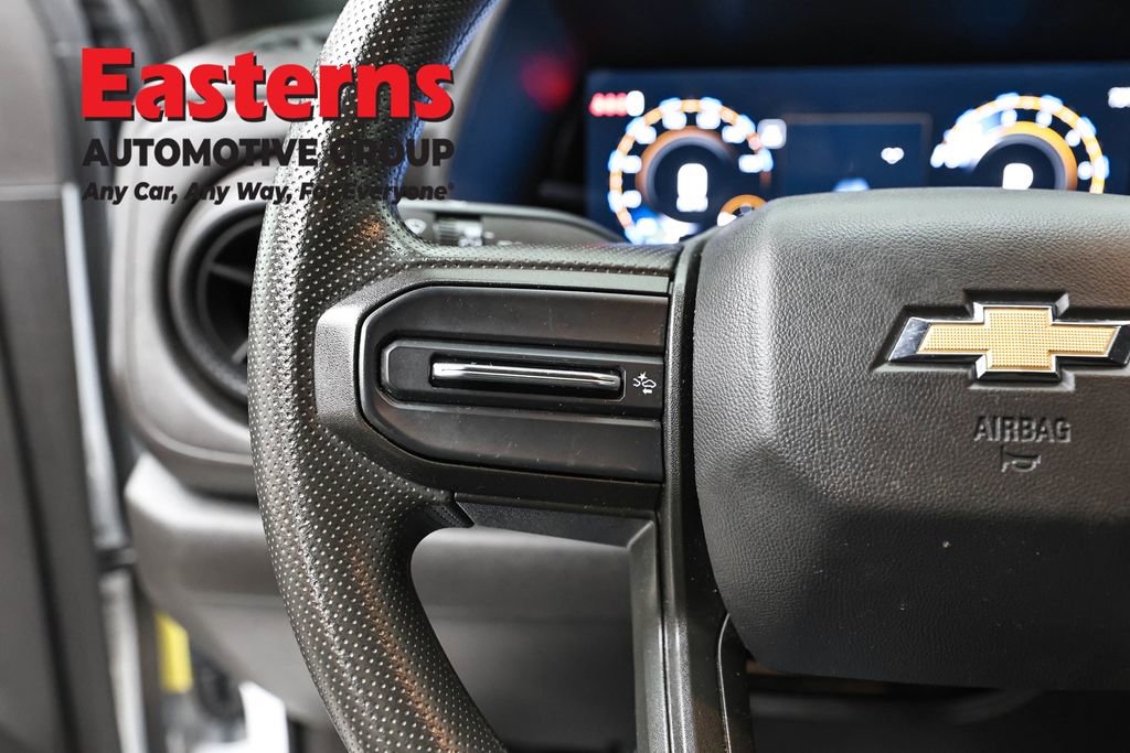 Used 2024 Chevrolet Colorado W/T image 15