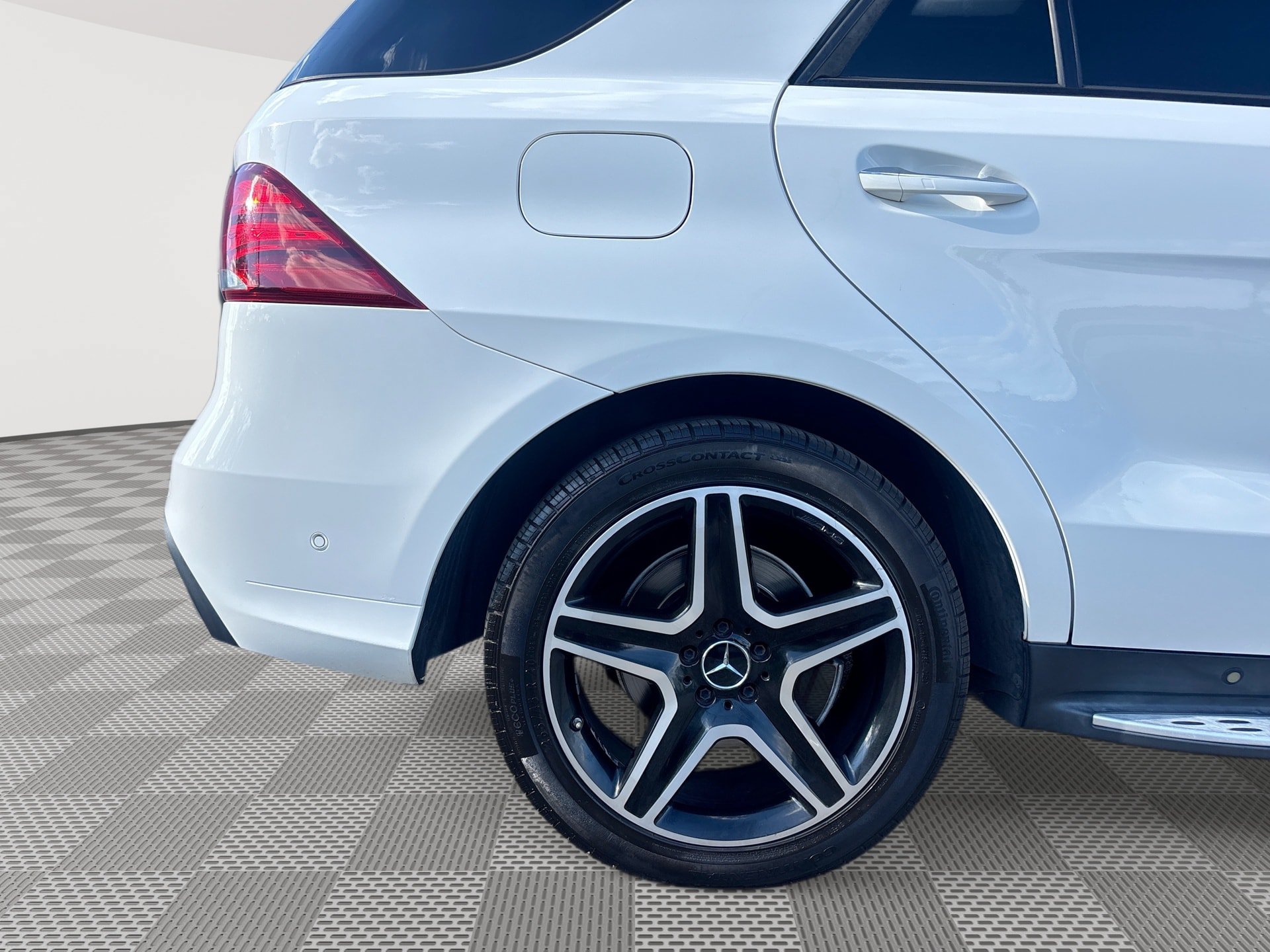 Used 2018 Mercedes-Benz GLE 43 AMG 4MATIC image 30