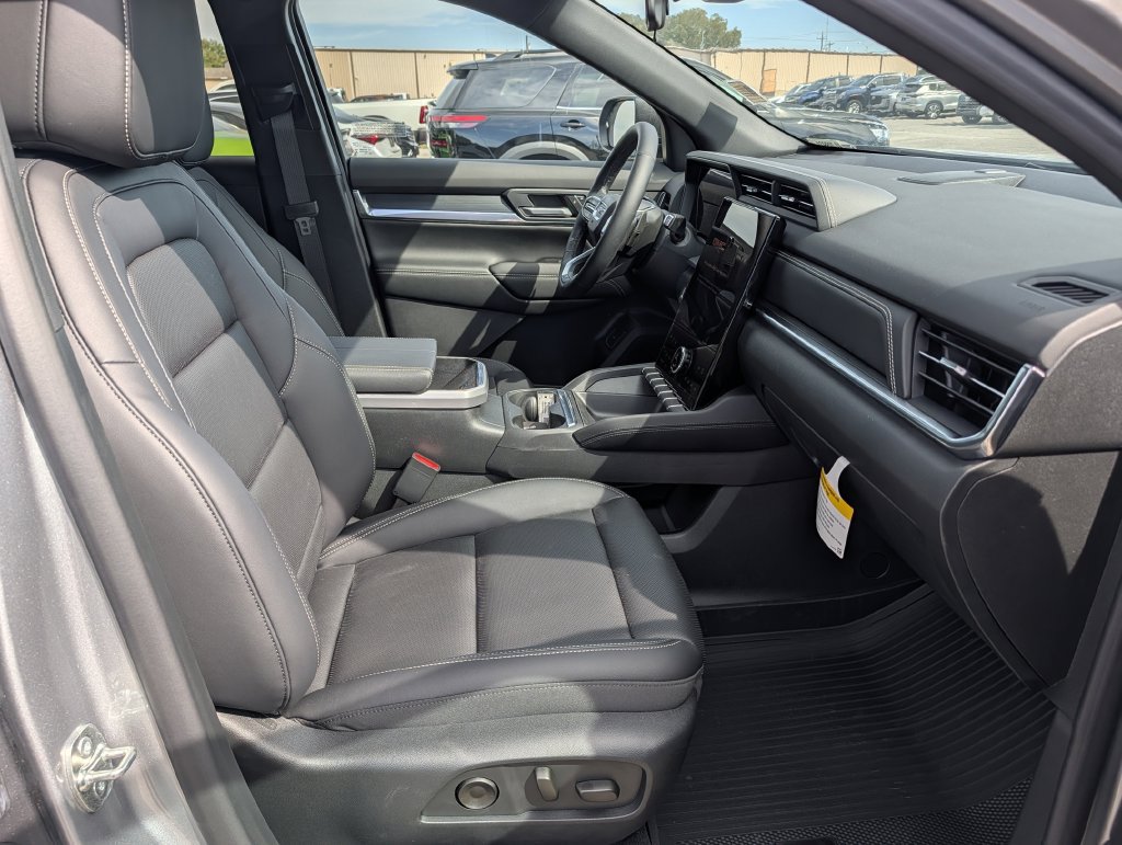 New 2027 GMC Terrain Elevation w/ Elevation Premium Package AWD/4WD image 31