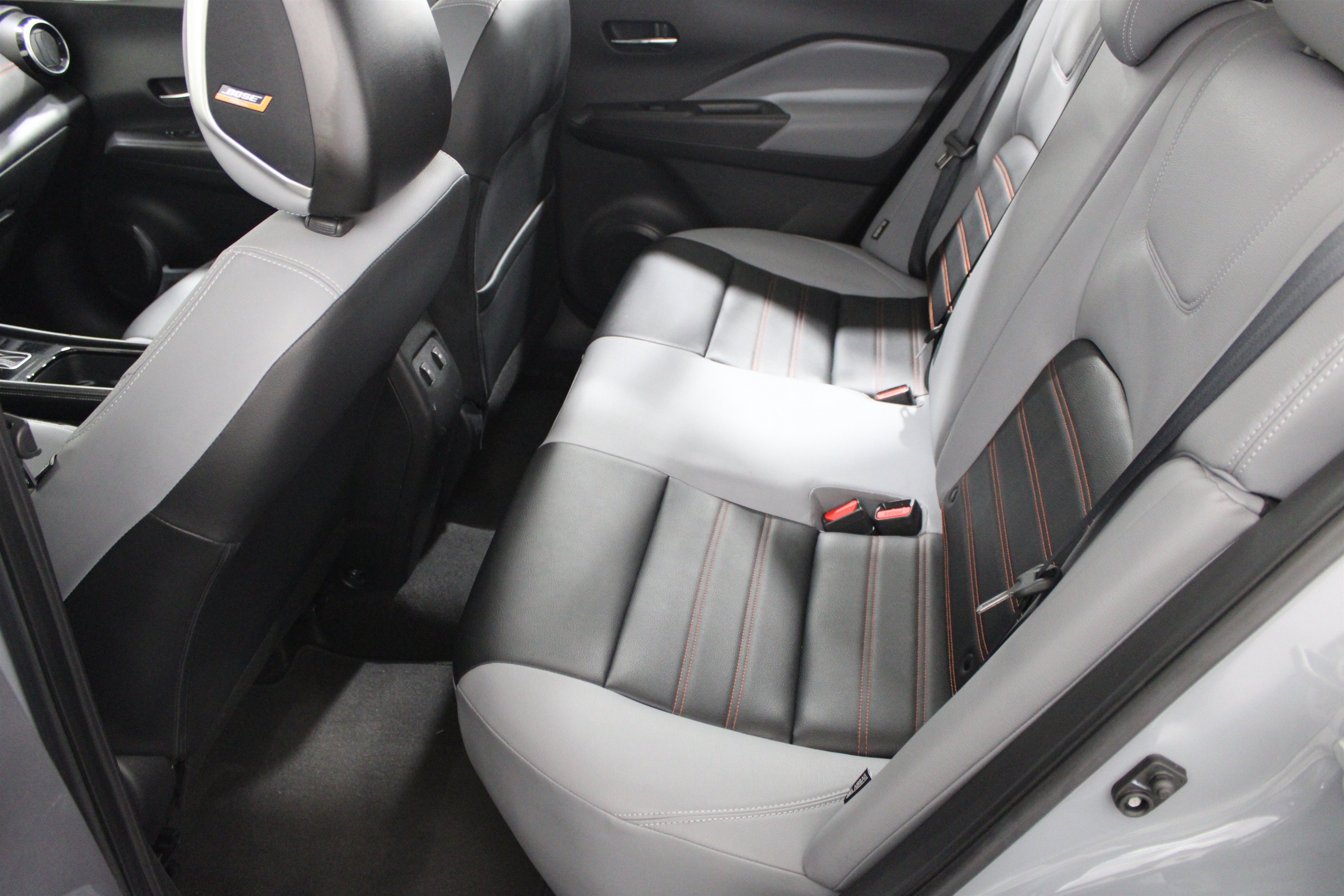 Used 2023 Nissan Kicks SR w/ SR Premium Package FWD image 21