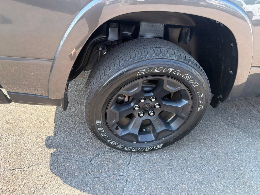 Used 2025 RAM 1500 Big Horn AWD/4WD image 32