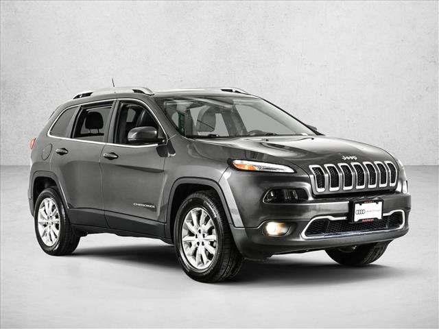 Used 2017 Jeep Cherokee Limited AWD/4WD image 3