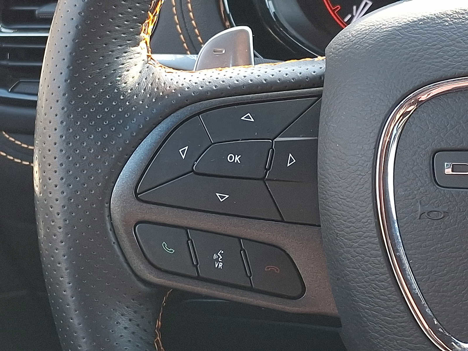 Used 2023 Dodge Durango R/T w/ Hemi Orange Plus Package image 23