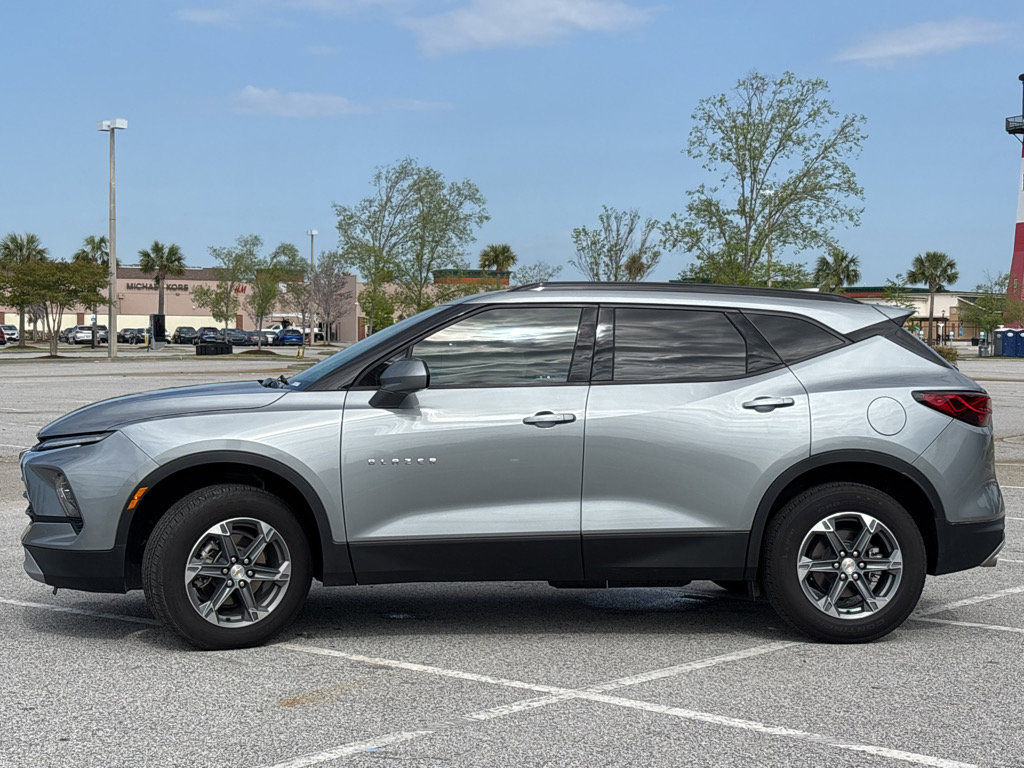 New 2025 Chevrolet Blazer LT w/ Convenience Package FWD image 33