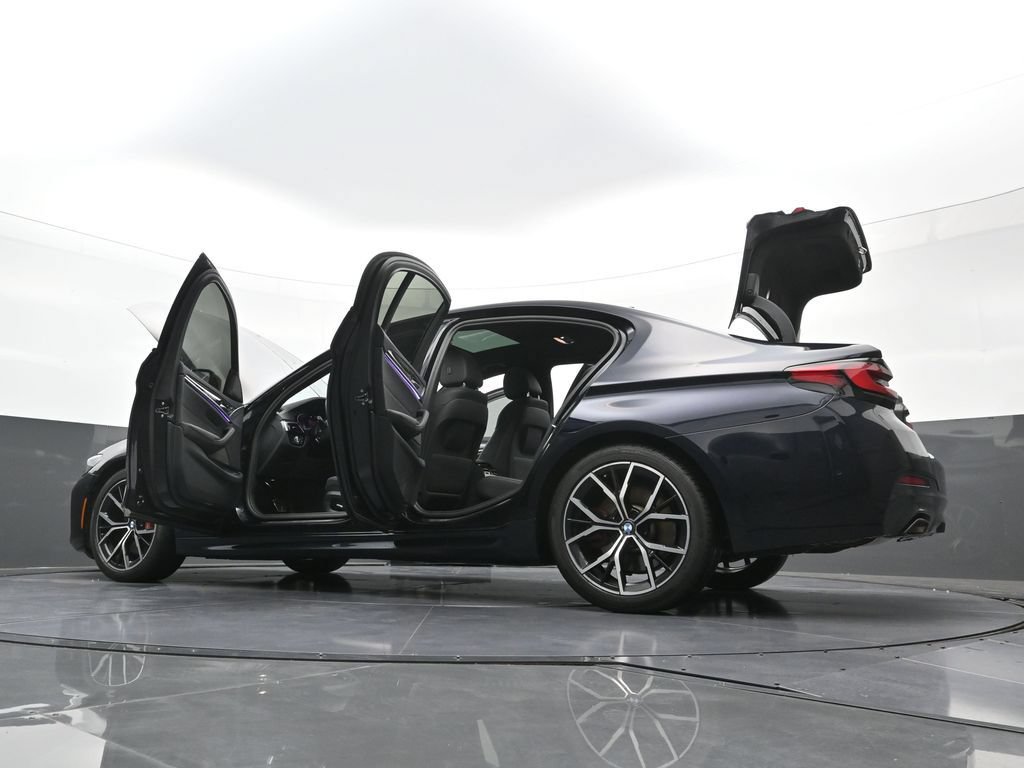 Used 2023 BMW 530i xDrive w/ M Sport Package AWD/4WD image 42