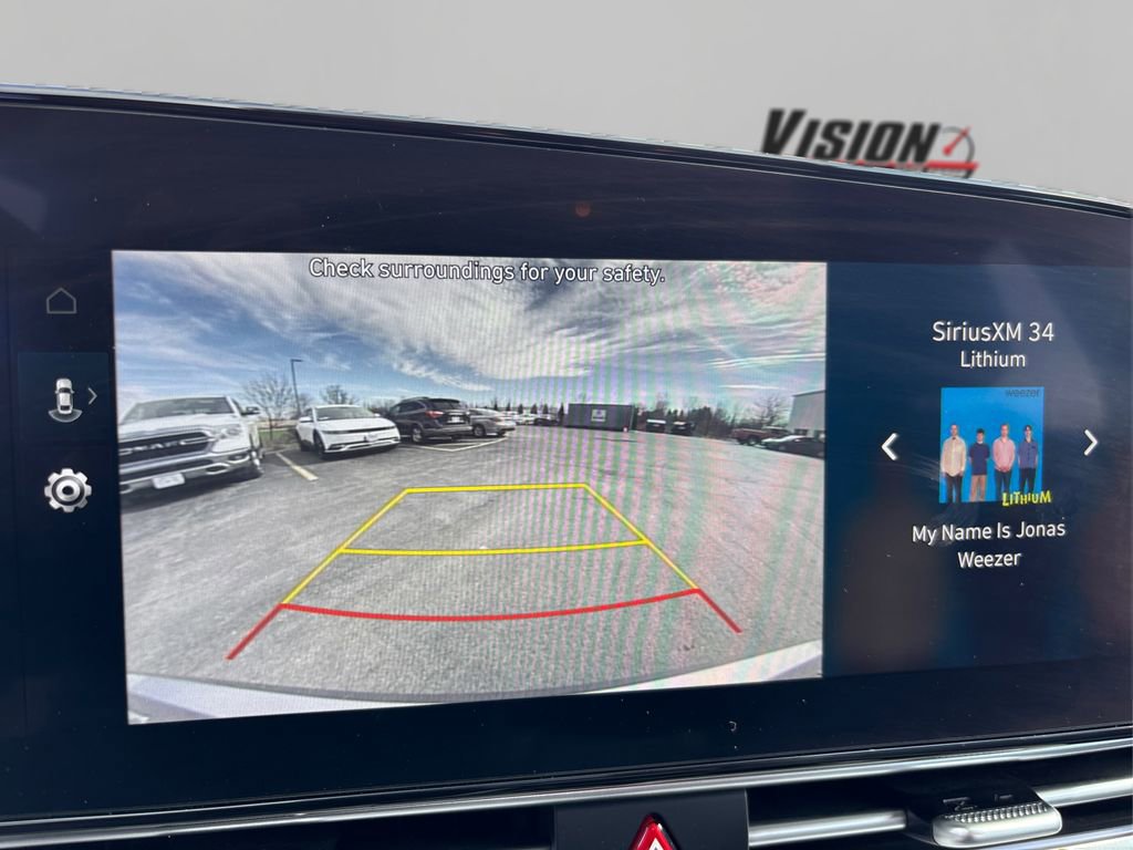 Used 2025 Hyundai Elantra Limited image 28