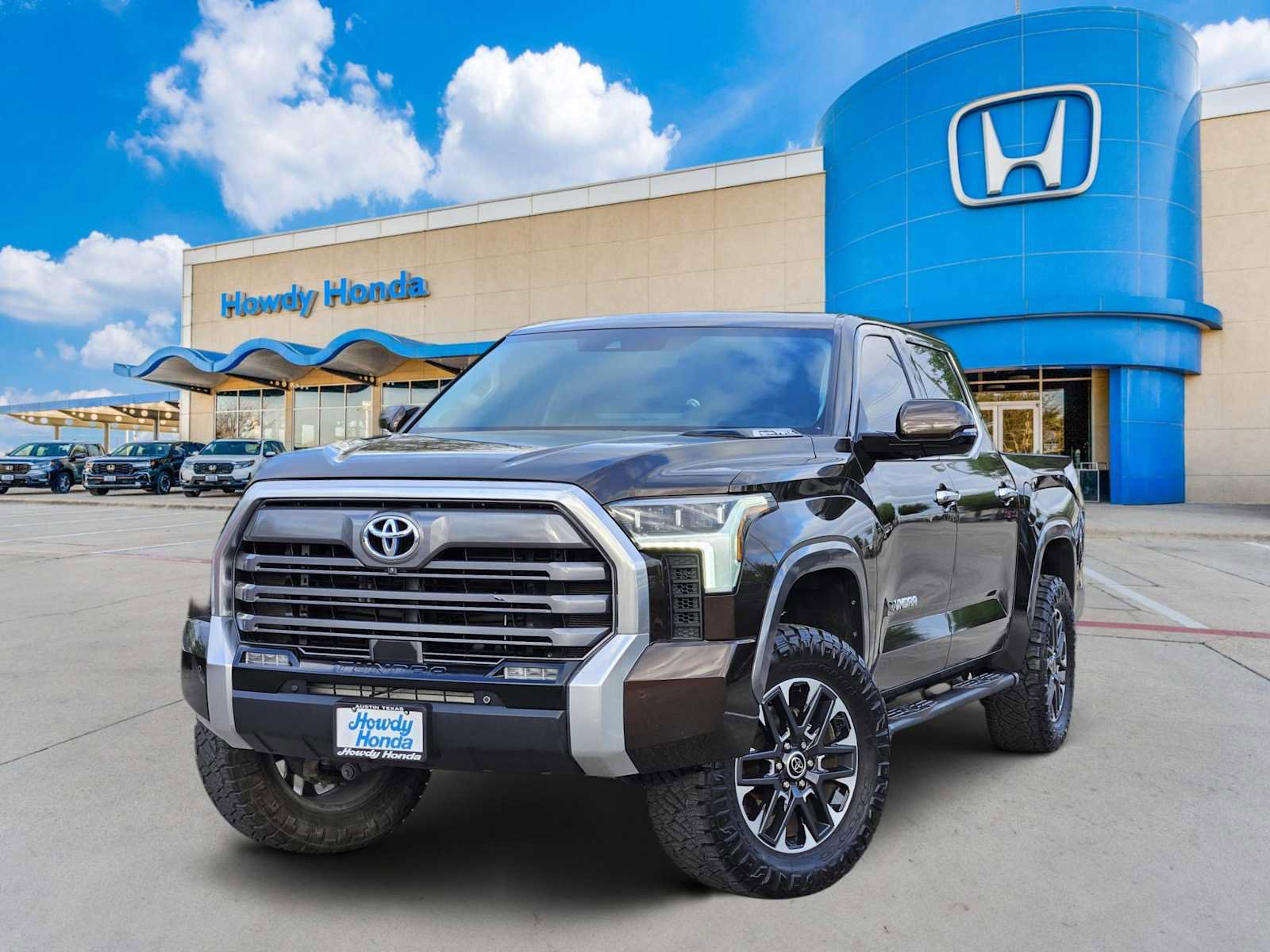Used 2022 Toyota Tundra Limited image 1