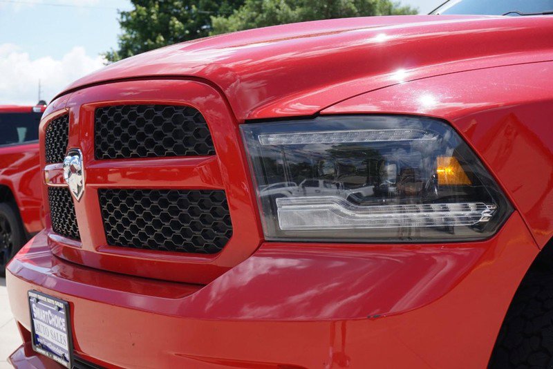 Used 2015 RAM 1500 Express AWD/4WD image 11