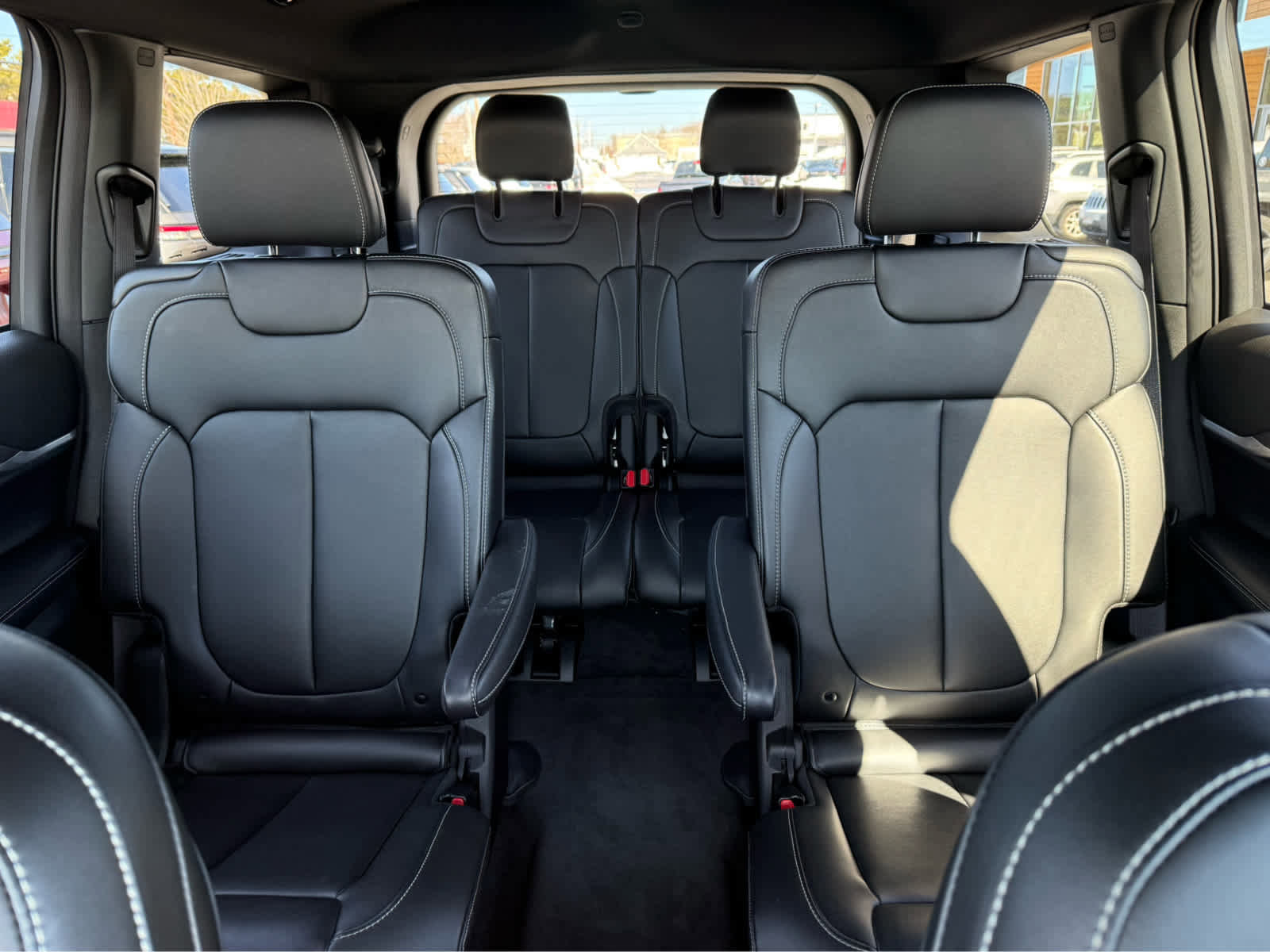 Used 2025 Jeep Grand Cherokee L Limited image 29