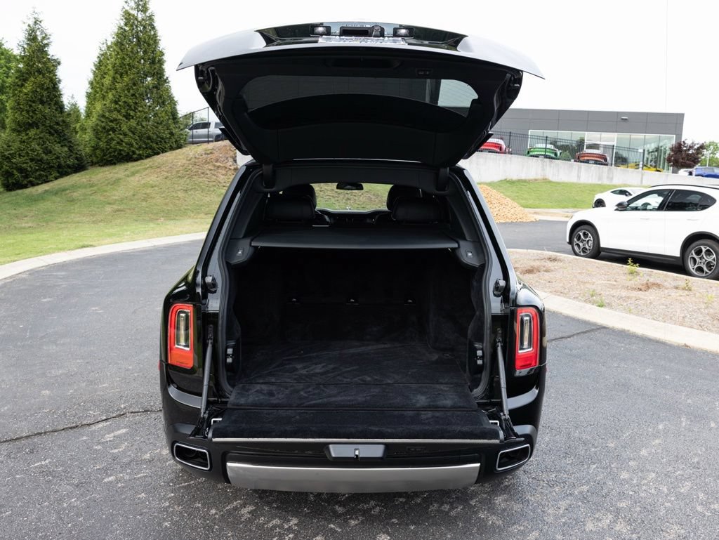 Certified 2021 Rolls-Royce Cullinan AWD/4WD image 58