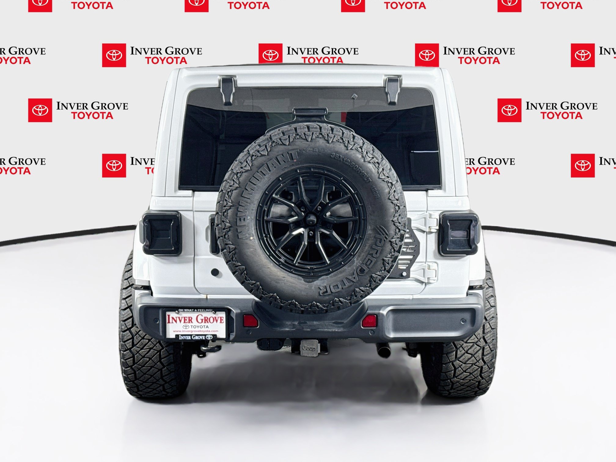 Used 2020 Jeep Wrangler Unlimited Sahara AWD/4WD image 6