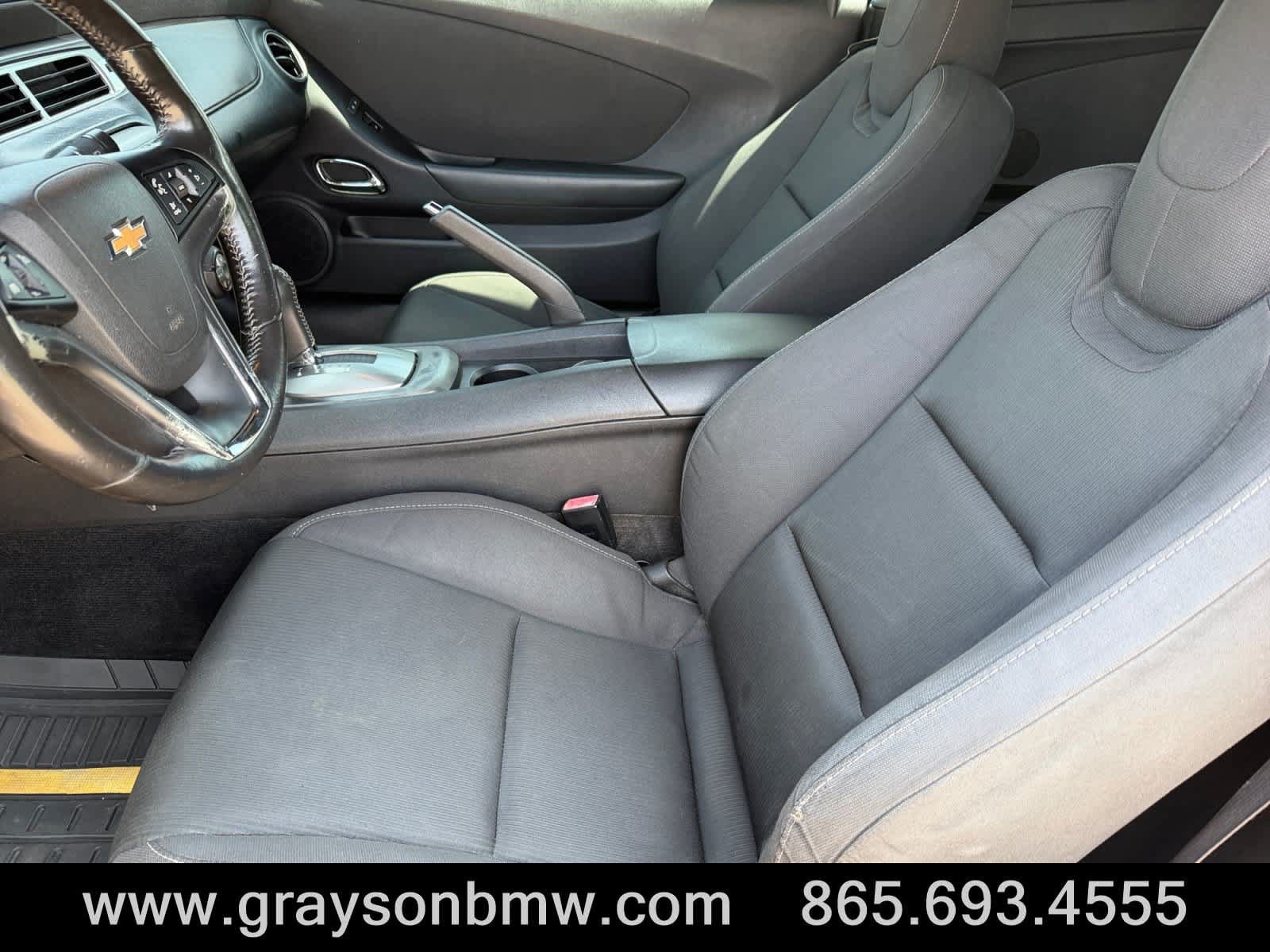 Used 2015 Chevrolet Camaro LT RWD image 10
