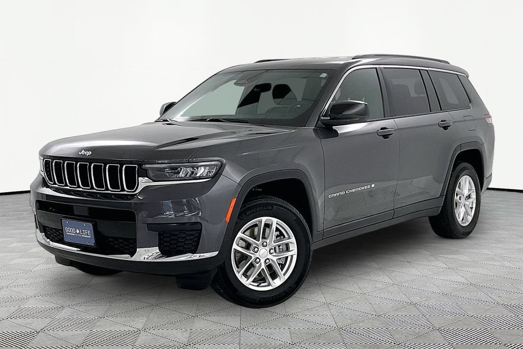 Used 2024 Jeep Grand Cherokee L Laredo w/ Trailer Tow Package AWD/4WD image 3